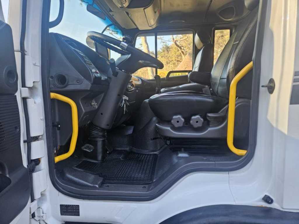 현대 메가트럭 단바리 카고 5톤 수동 12