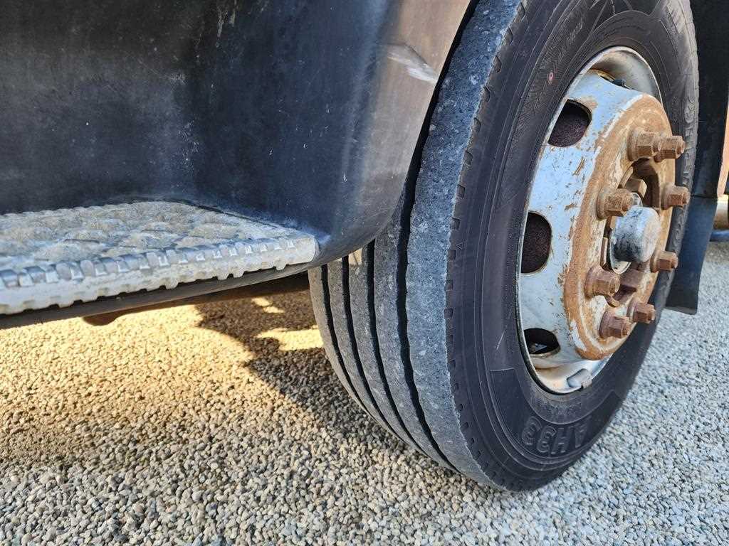 현대 탱크로리 메가트럭 수동 9