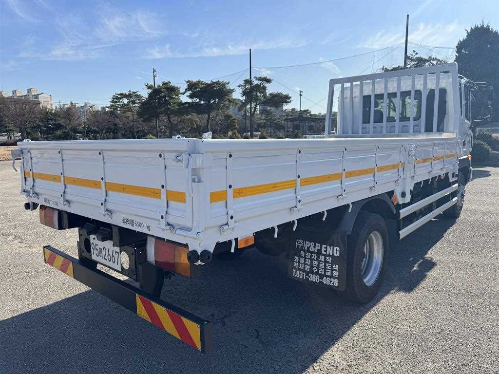 현대 메가트럭 단바리 카고 5톤 수동 3