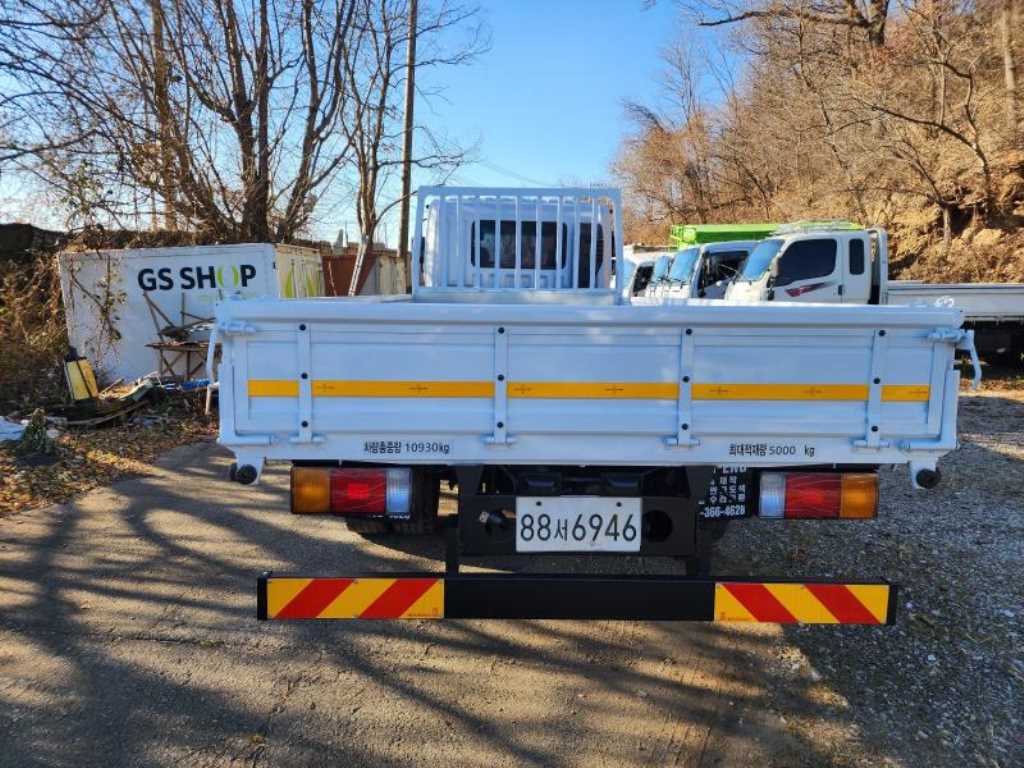 현대 메가트럭 단바리 카고 5톤 수동 2