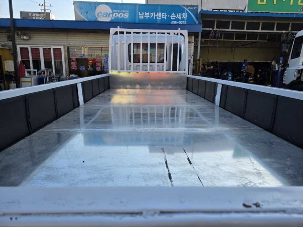 현대 메가트럭 카고 7