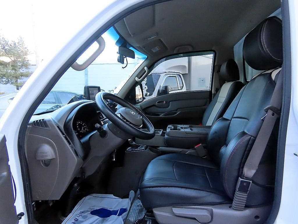 현대 포터2 1톤 냉동탑 LPG 7