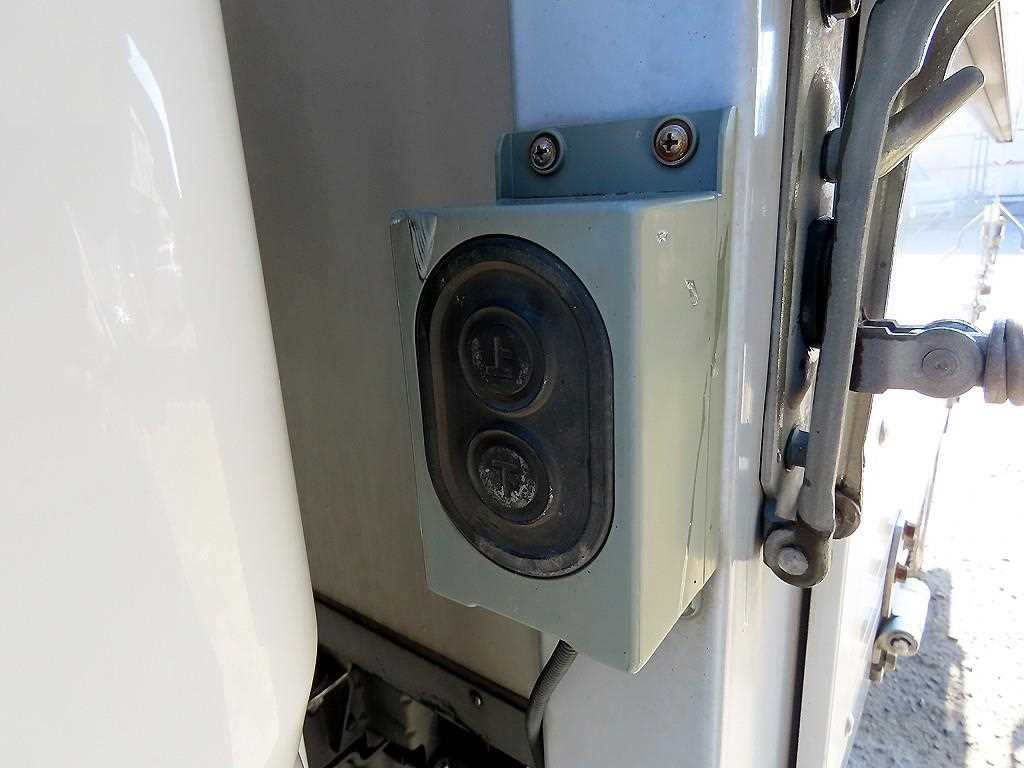 기아 봉고3 1톤 윙바디 7