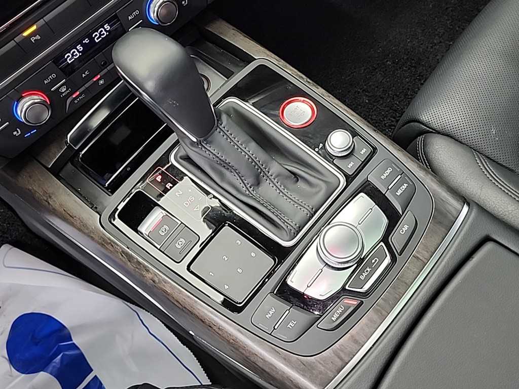 Audi A6 40 TFSI Premium 9