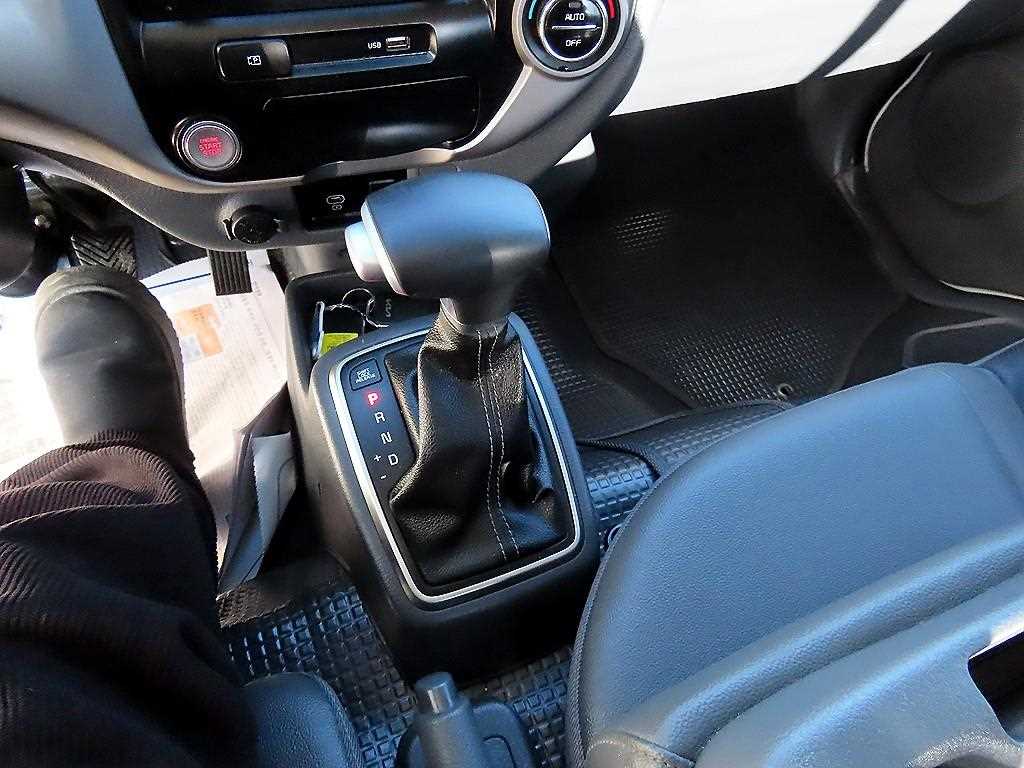 기아 봉고3 1.2톤 카고 LPG 9