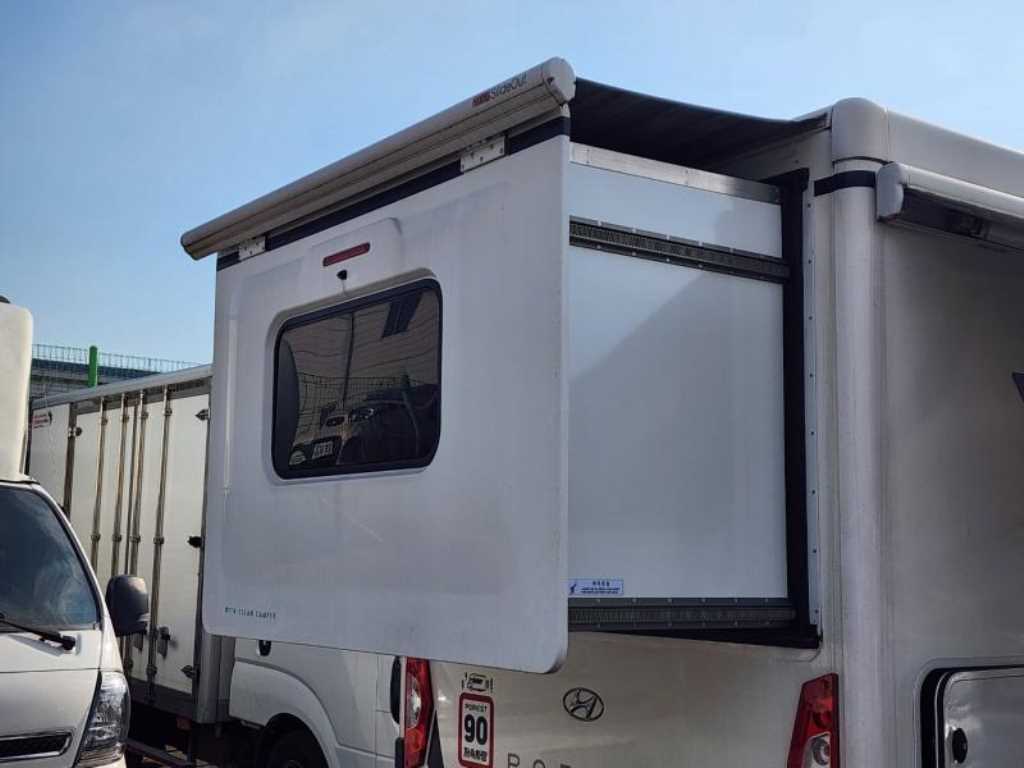 현대 포터2 캠핑트럭 18