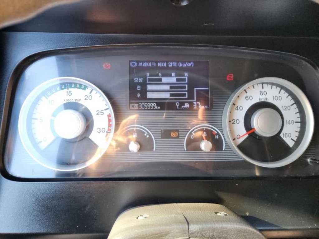 현대 메가트럭 단바리 카고 5톤 수동 5