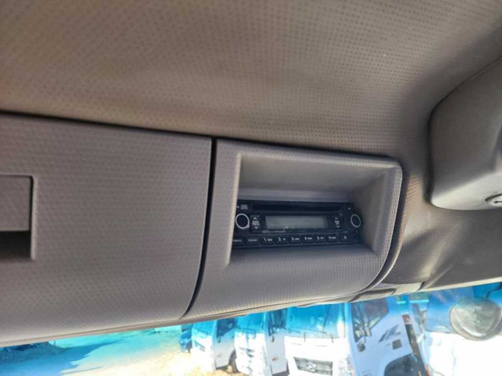 현대 메가트럭 단바리 카고 5톤 수동 8