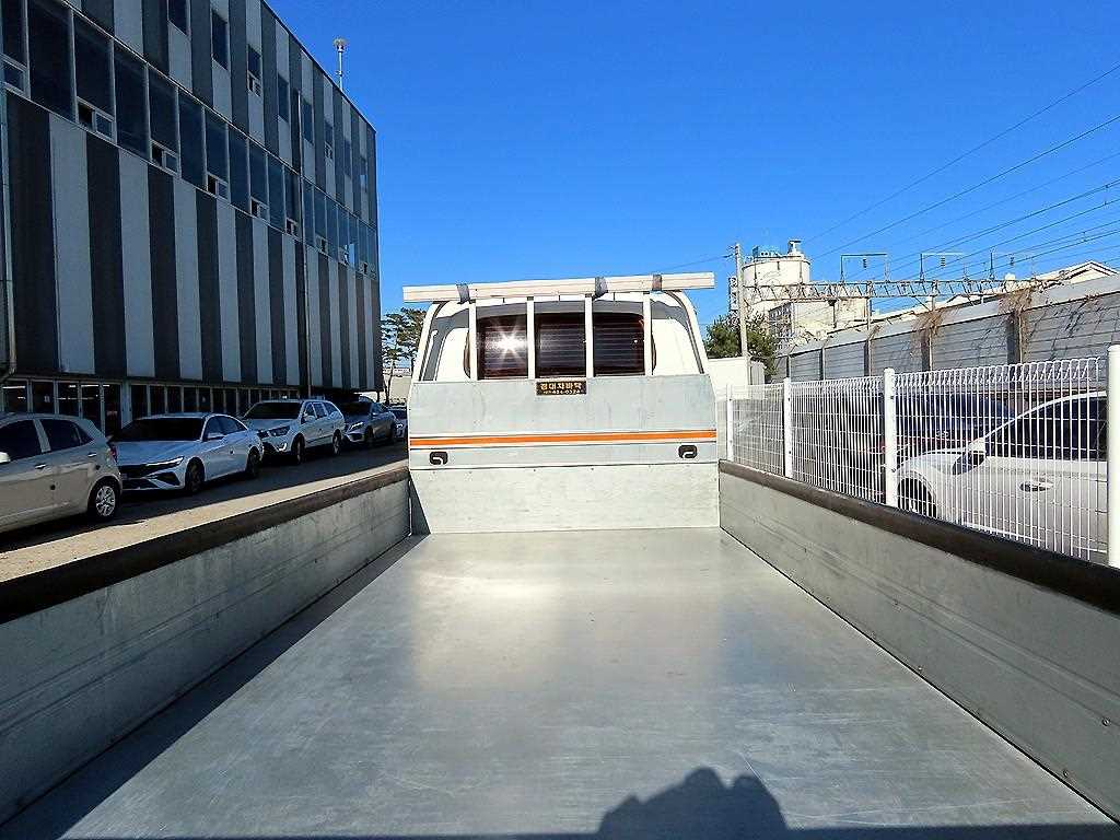 기아 봉고3 1.2톤 카고 LPG 4