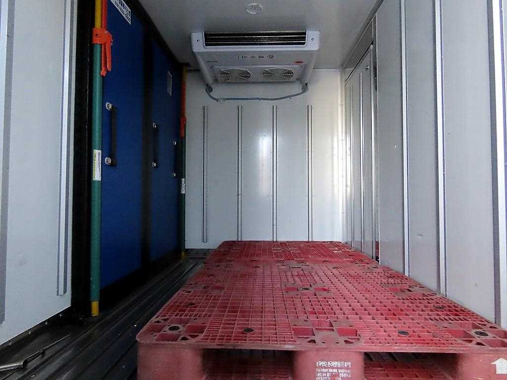 현대 포터2 1톤 냉동탑 LPG 4