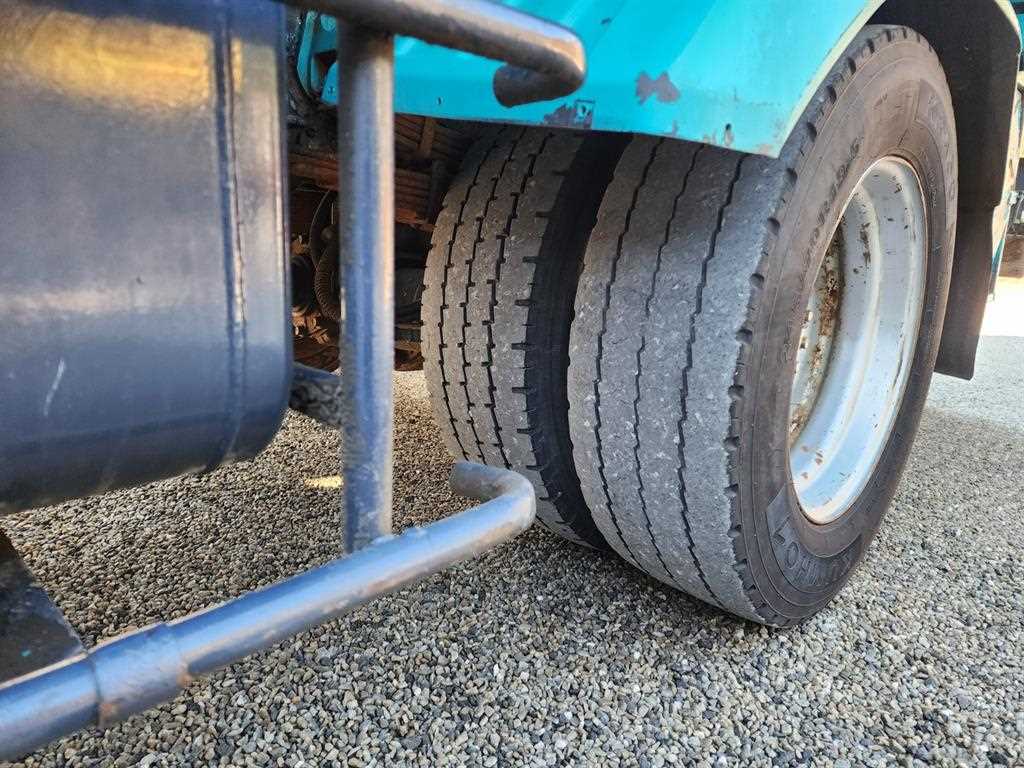 현대 탱크로리 메가트럭 수동 7