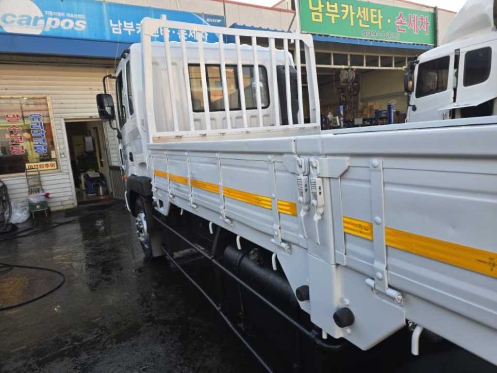 현대 메가트럭 카고 5