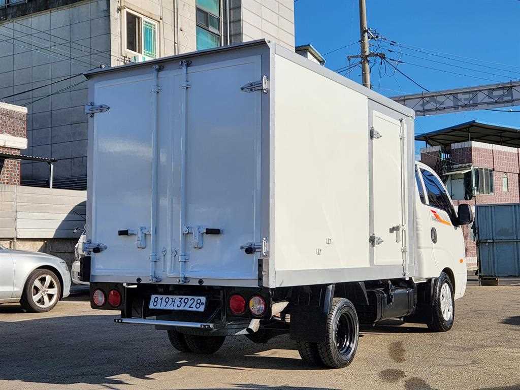 기아 봉고3 1톤 냉동탑 트윈컴프 17