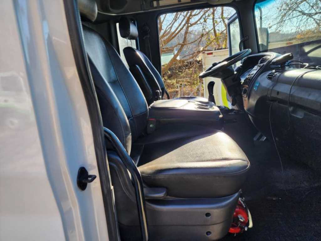 현대 메가트럭 단바리 카고 5톤 수동 13