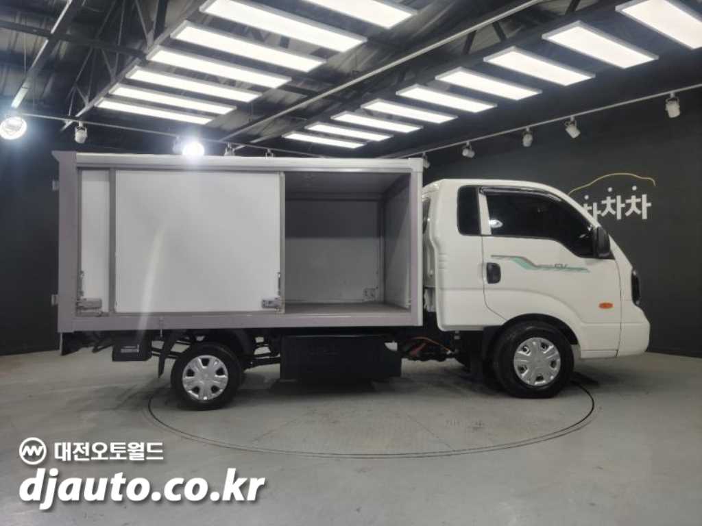 기아 봉고3 1톤 저상탑 전기 2
