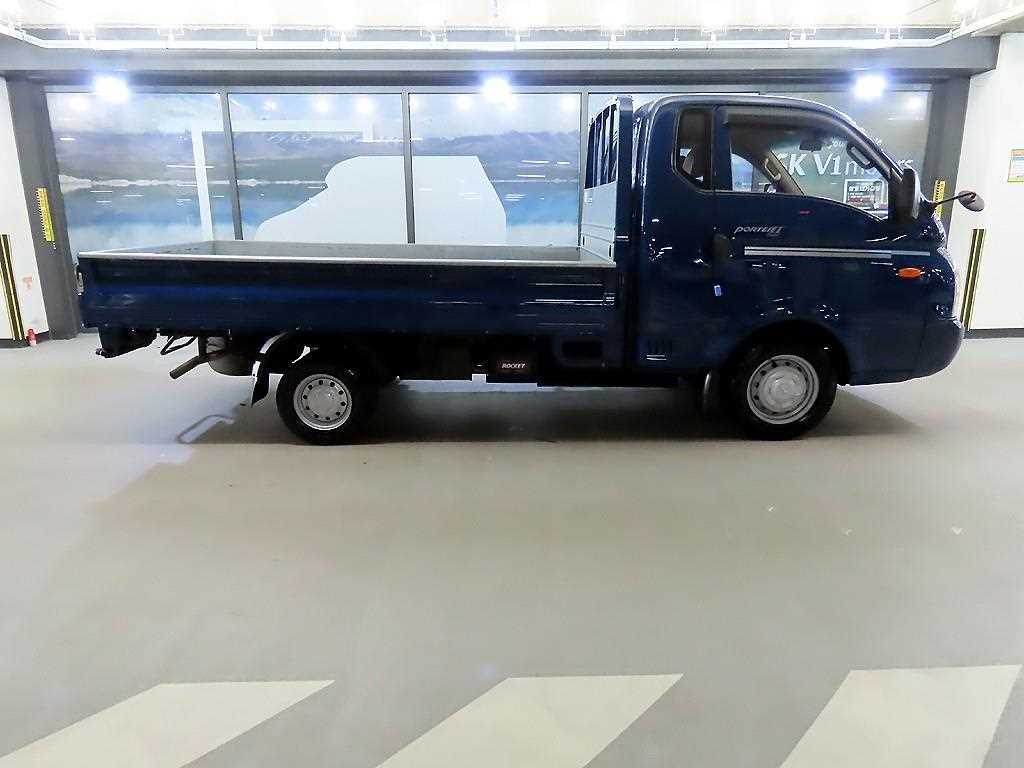 Hyundai Porter 1.0 Ton/ Super Cab/ Long Wheelbase/ CRDi 4
