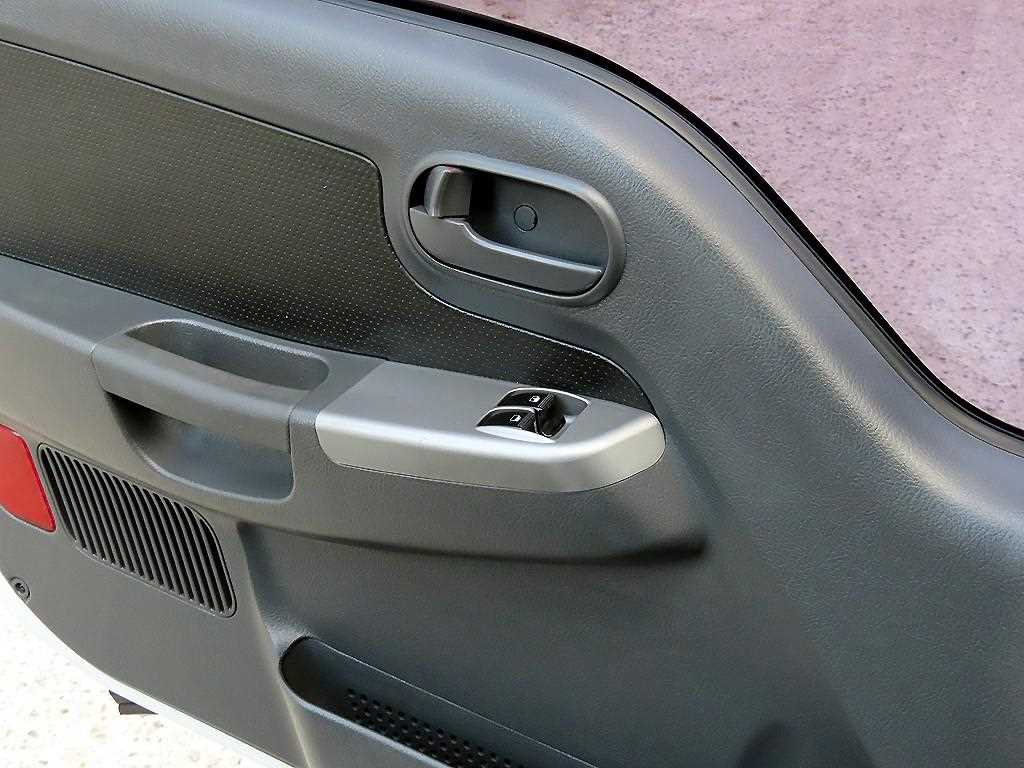 기아 봉고3 1.2톤 윙바디 11