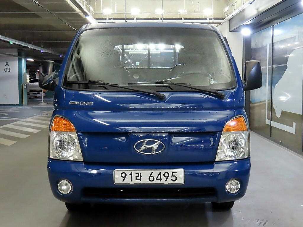 Hyundai Porter 1.0 Ton/ Super Cab/ Long Wheelbase/ CRDi 3