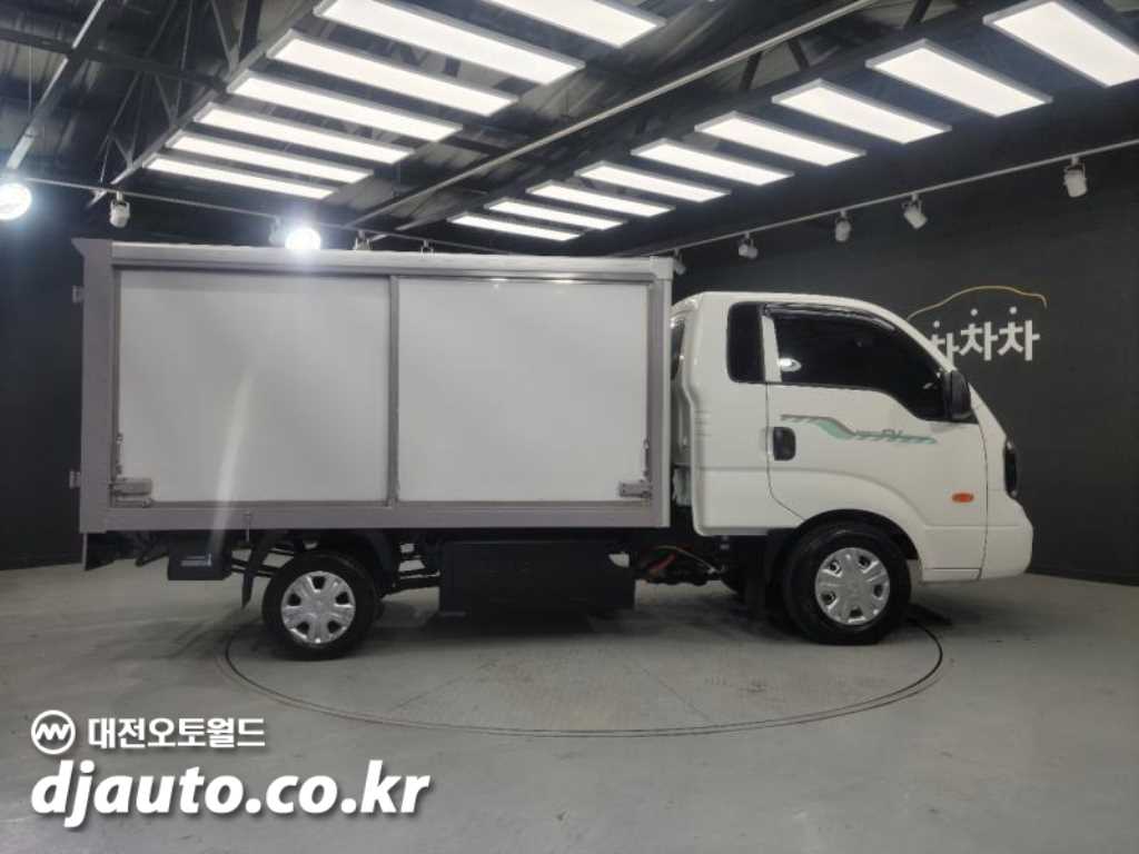 기아 봉고3 1톤 저상탑 전기 3