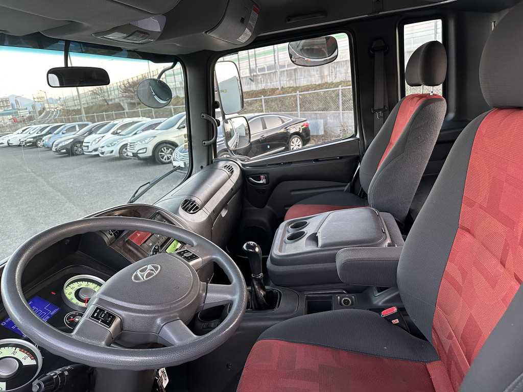 현대 메가트럭 카고 극초장축 8