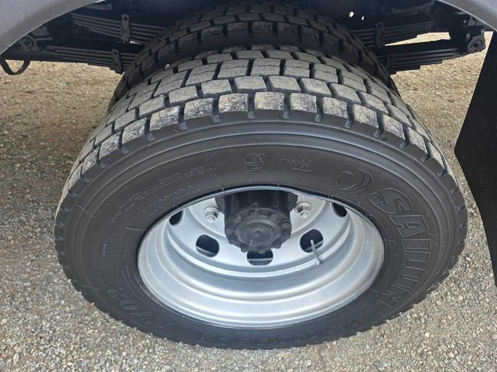 현대 메가트럭 270 단바리 카고 4.5톤 수동 9