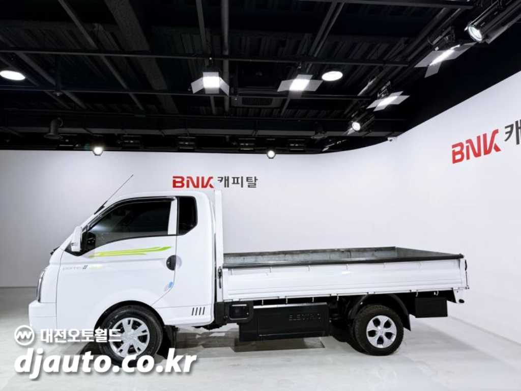 현대 포터2 1톤 카고 전기 2