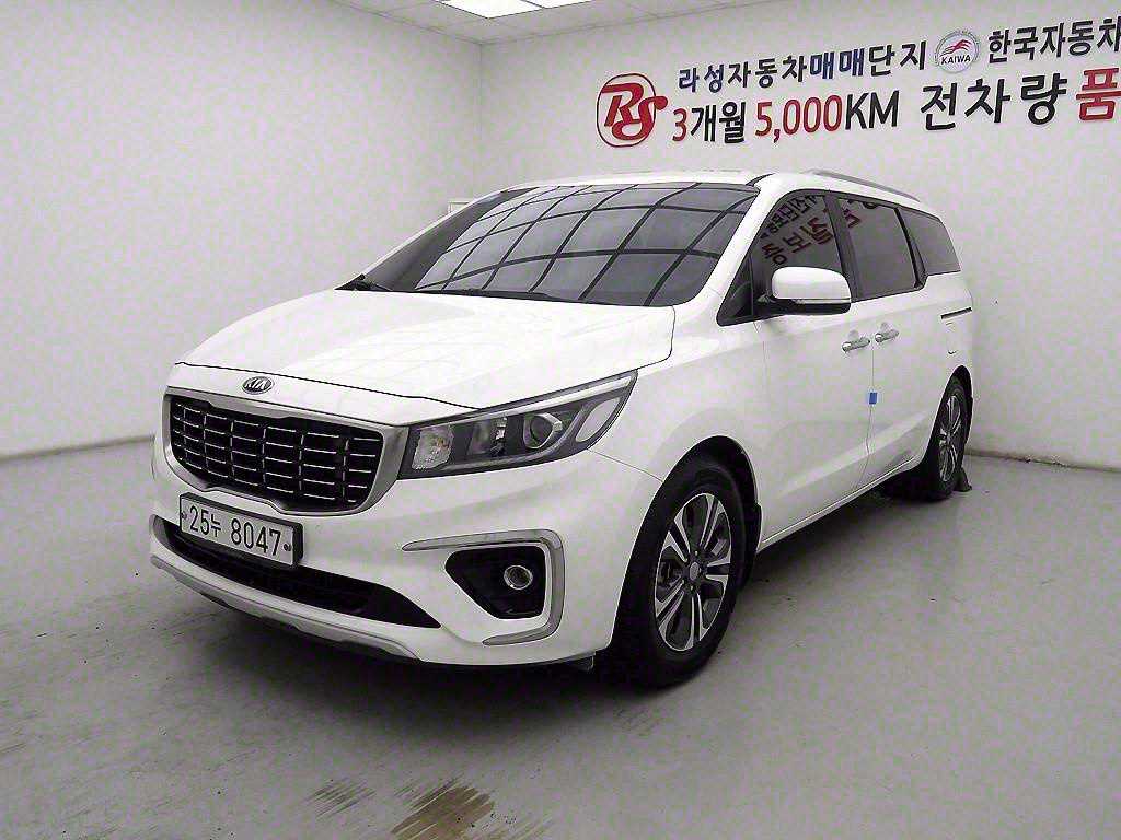 Kia Carnival Diesel Luxury 3