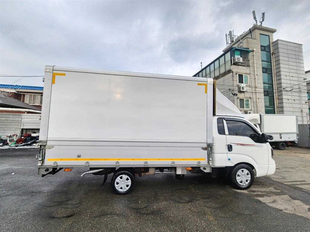 기아 봉고3 1톤 익스하이탑 LPG 9