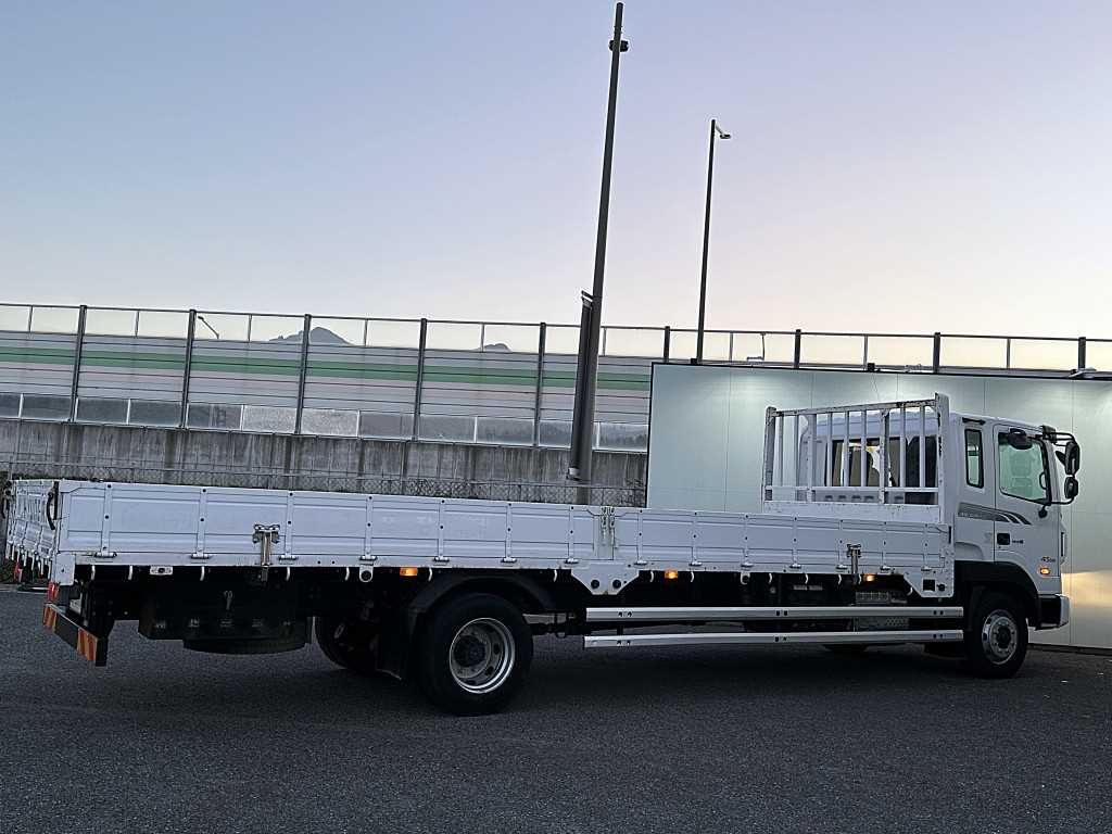 현대 메가트럭 카고 극초장축 3