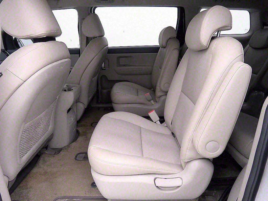 Kia Carnival Diesel Luxury 8