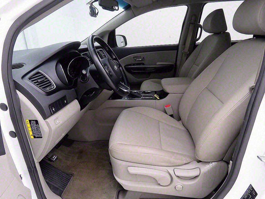 Kia Carnival Diesel Luxury 7