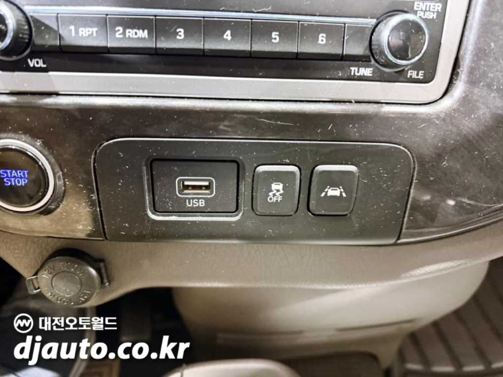 현대 포터2 1톤 카고 전기 9