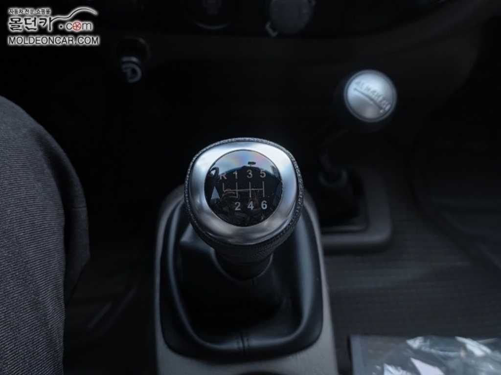 현대 포터2 1톤 카고 LPG 13