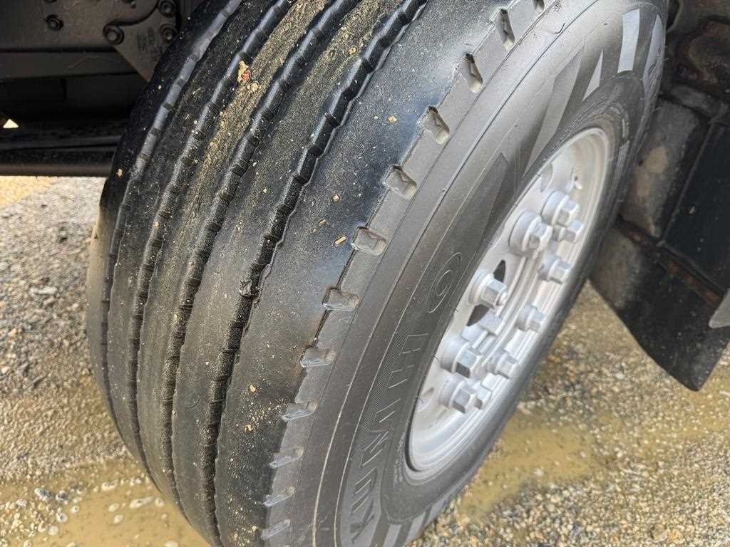 현대 트라고 암롤 25톤 수동 14