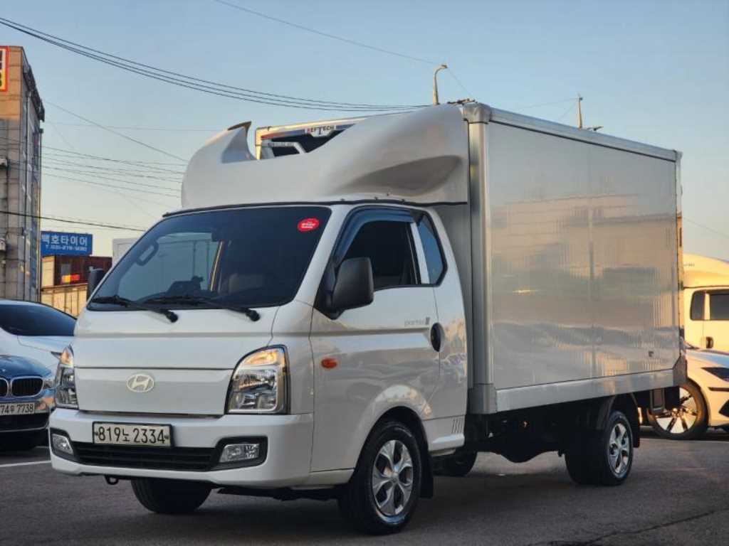 Hyundai Porter Super Cab/ Long Wheelbase Twin Comp