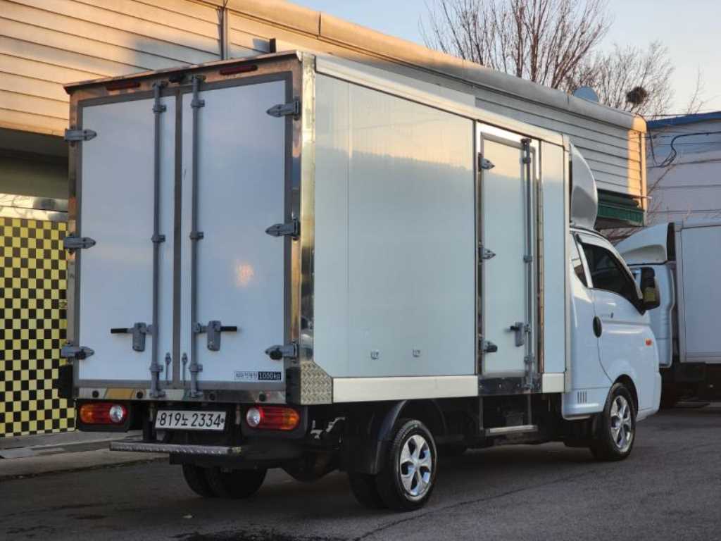 Hyundai Porter Super Cab/ Long Wheelbase Twin Comp 3