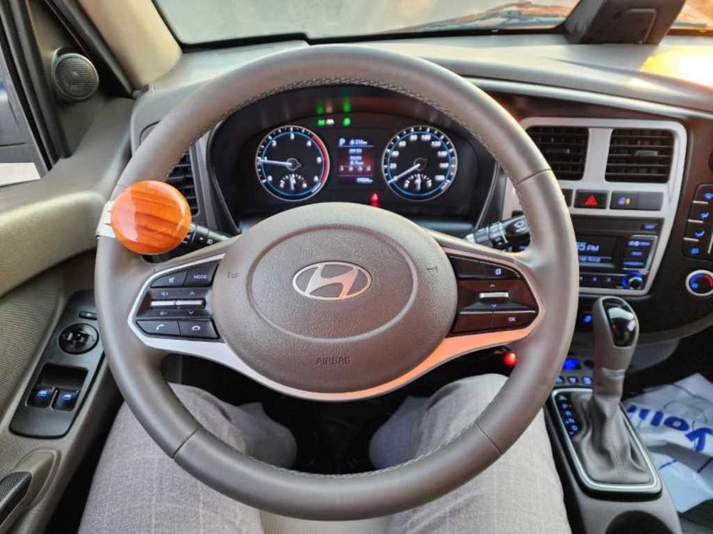 Hyundai Porter Super Cab/ Long Wheelbase Twin Comp 7