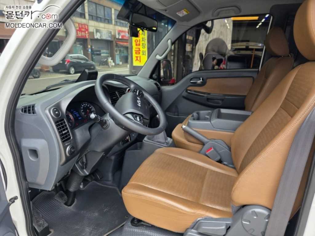기아 봉고3 1톤 카고 킹캡 LPG 11