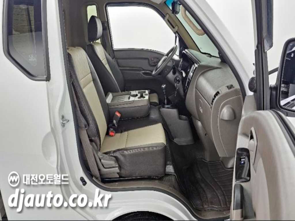 현대 포터2 1톤 카고 슈퍼캡 장축 LPG 11