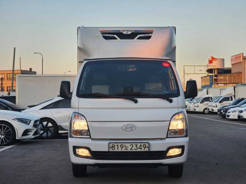 Hyundai Porter Super Cab/ Long Wheelbase Twin Comp 4