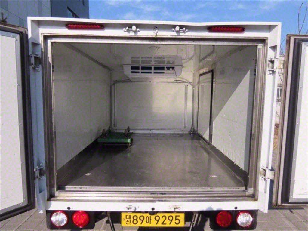 기아 봉고3 1톤 저상탑 전기 18