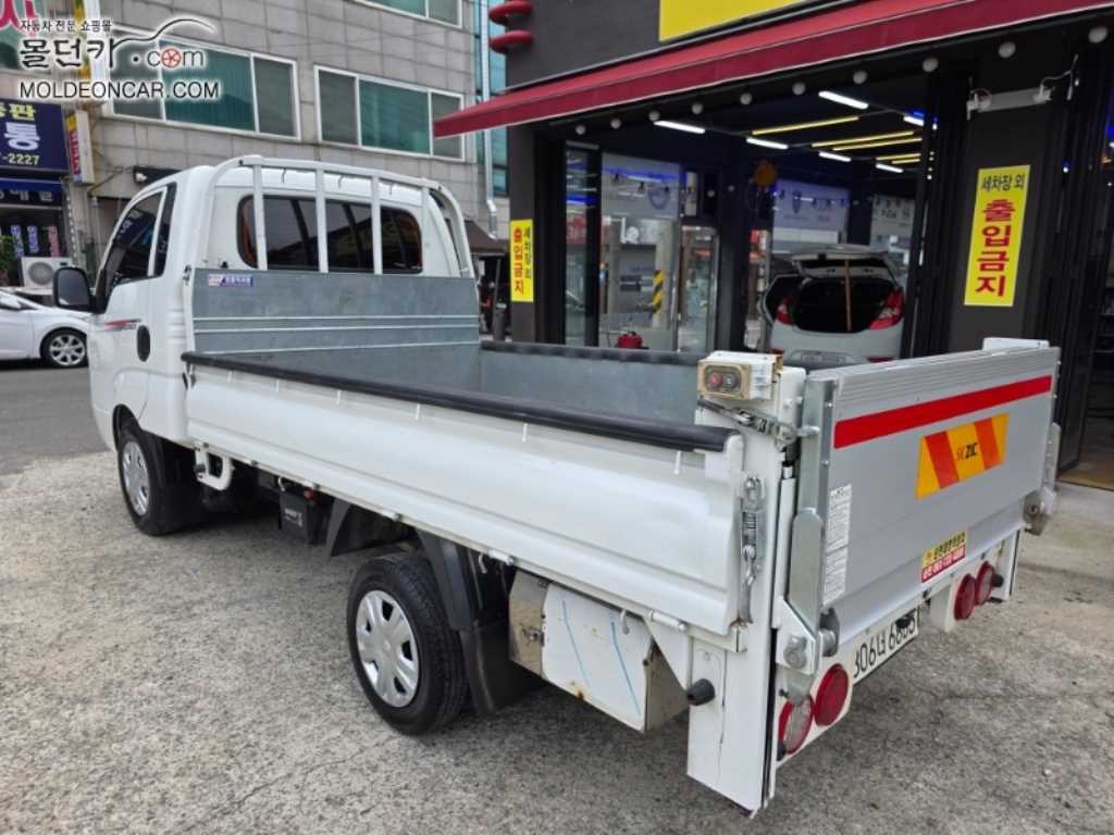 기아 봉고3 1톤 카고 킹캡 LPG 3