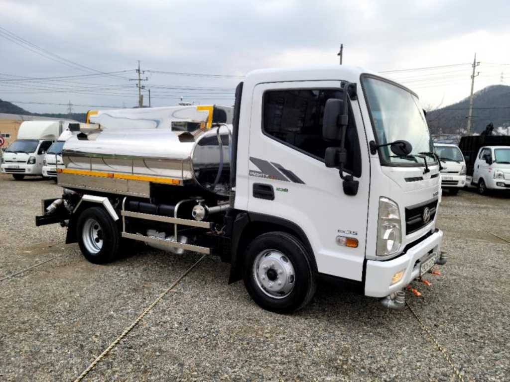 현대 살수차 올뉴마이티 수동 1