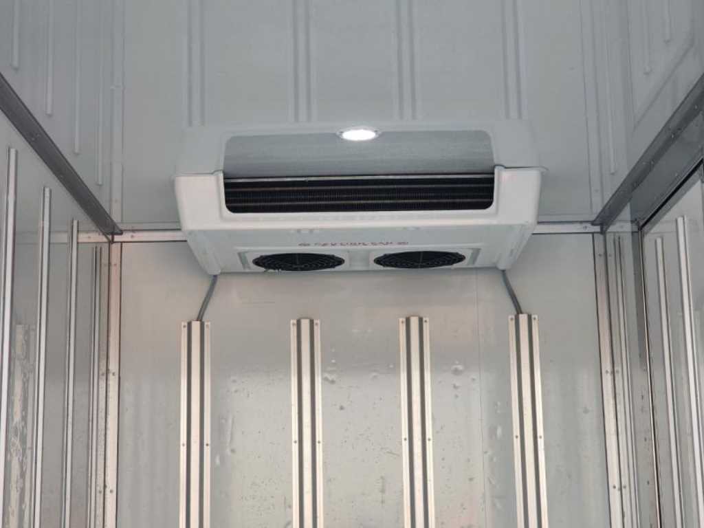 현대 포터2 1톤 냉동탑 LPG 18