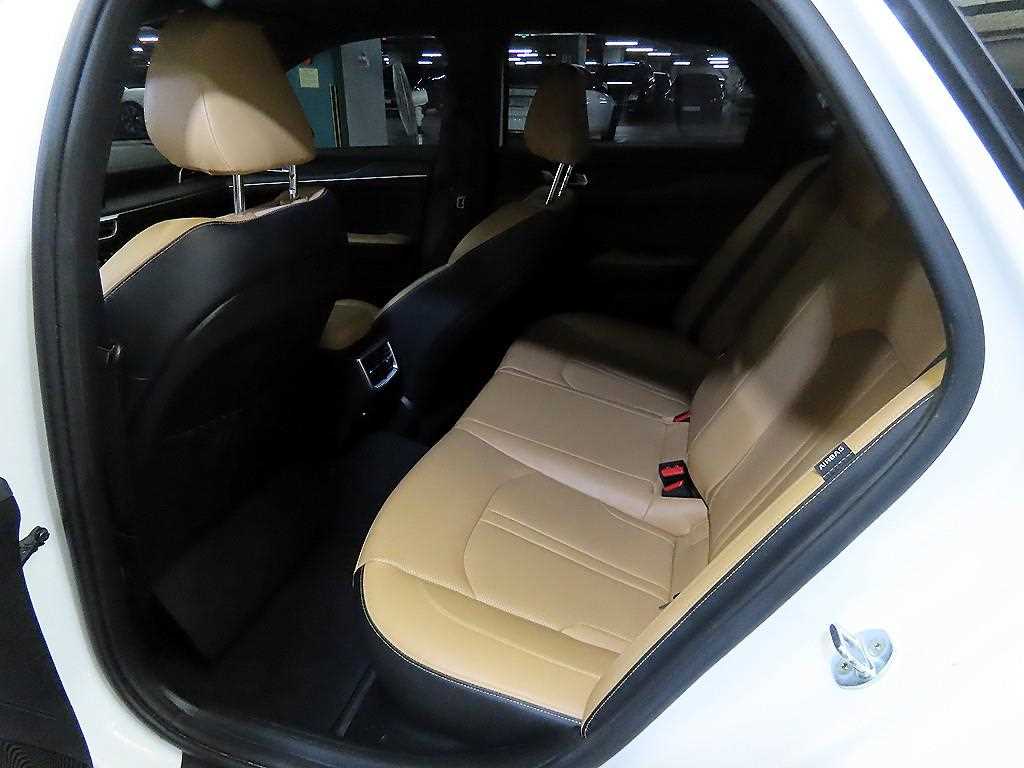 Kia K5 2.0 Prestige 8