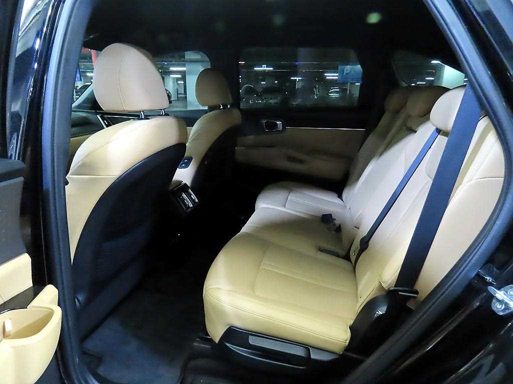 Kia Sorento HEV 1.6 2WD Noblesse 8