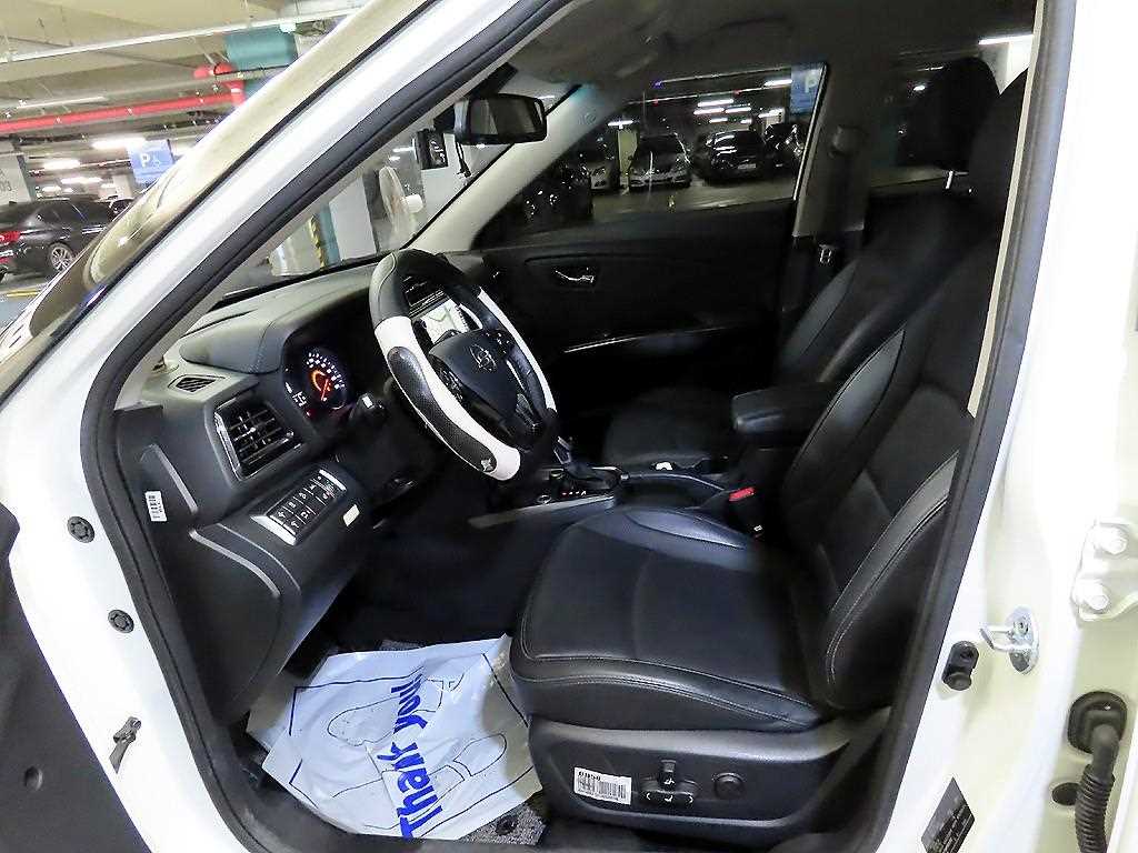 KG Mobility (Ssangyong) Tivoli 2WD Gasoline 1.5 V3 7