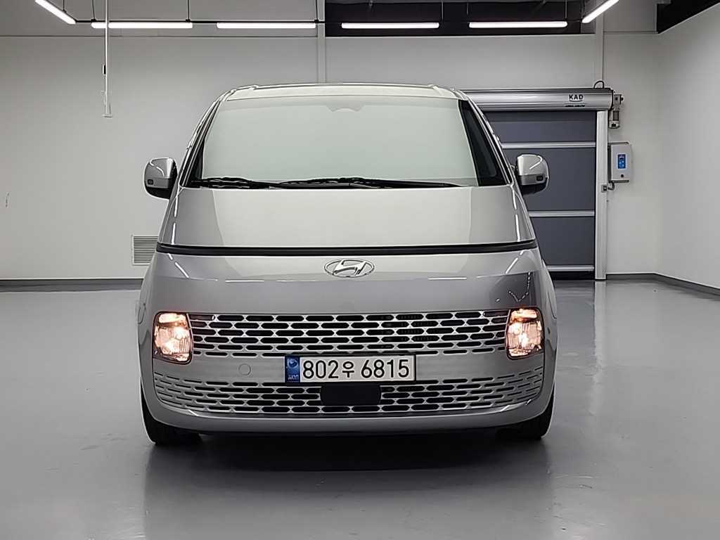 Hyundai Staria 2WD Diesel Cargo Modern 3