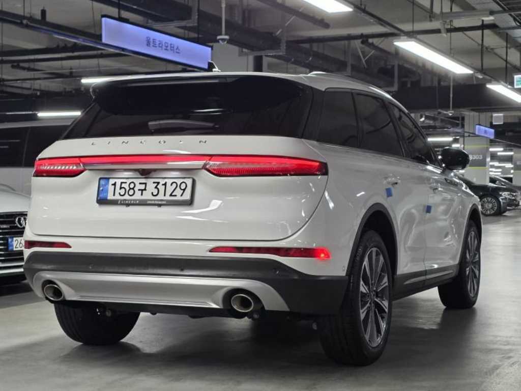 Lincoln Corsair 2.0 Reserve AWD 4