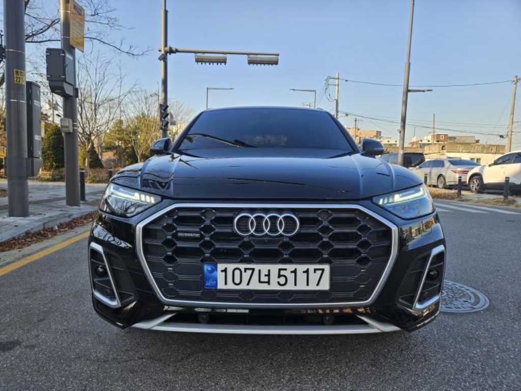 Q5 (FY) 45 TFSI 콰트로 프리미엄 2021년식